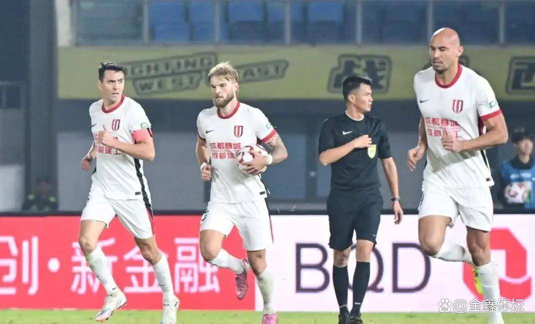关于转折点金州勇士更衣室发声，葡超集结日攻防权衡，引发热议，心理建设被强调的信息-乐竞体育APP
